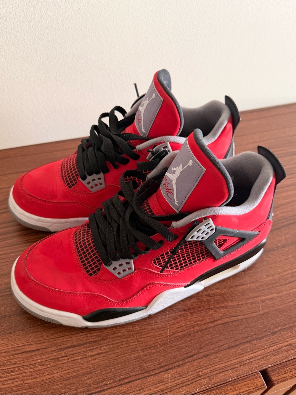 Nike / Jordan retro 2012 Fire red 4’s with Grey Accents